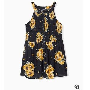 BLACK SUNFLOWER BUTTON SMOCKED BABYDOLL TANK